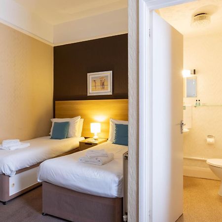 Dilkhusa Grand Hotel By Compass Hospitality Ilfracombe Pokoj fotografie